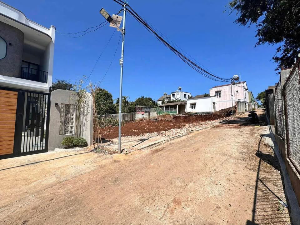 Bán đất Y Moal, TP.Buôn Ma Thuột 110m² giá 1.49 tỷ - Đầu tư sinh lời ngay!