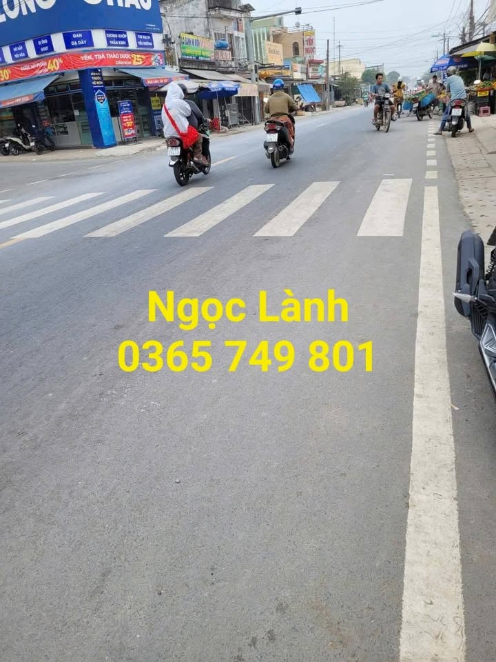 Nhà mặt tiền chợ Lộc Thuận, Bình Đại, Bến Tre 54.83m² giá 2.4 tỷ - Hạ sâu, nhanh chốt!