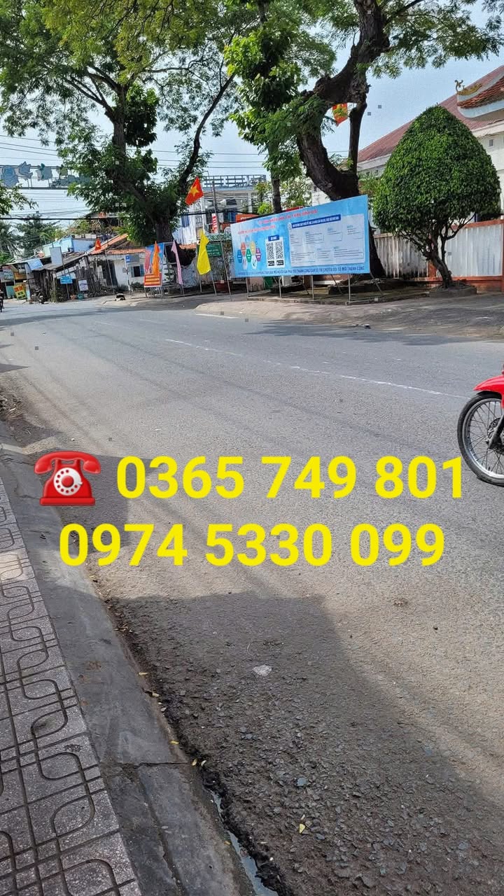 Nhà mặt tiền đường Nguyễn Đình Chiểu, thị trấn Bình Đại 110m² giá 1.1 tỷ - Kinh doanh thuận lợi!