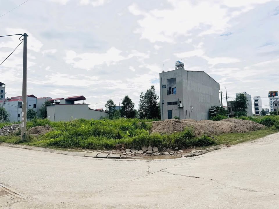 Đất lô góc Quang Châu, Việt Yên 85m² chỉ 4.6 tỷ - Cơ hội đầu tư tuyệt vời!