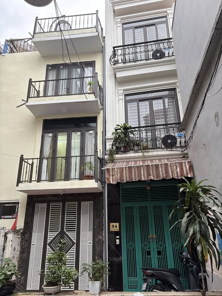 Nhà đẹp 4 tầng ngõ 3 Gác Bạch Mai 38m² giá 7 tỷ - Gần TTTM Chợ Mơ!