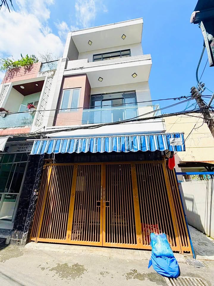 Nhà 3 tầng mặt kiệt đường Huỳnh Ngọc Huệ 64m² giá 4.85 tỷ - Kinh doanh tốt!