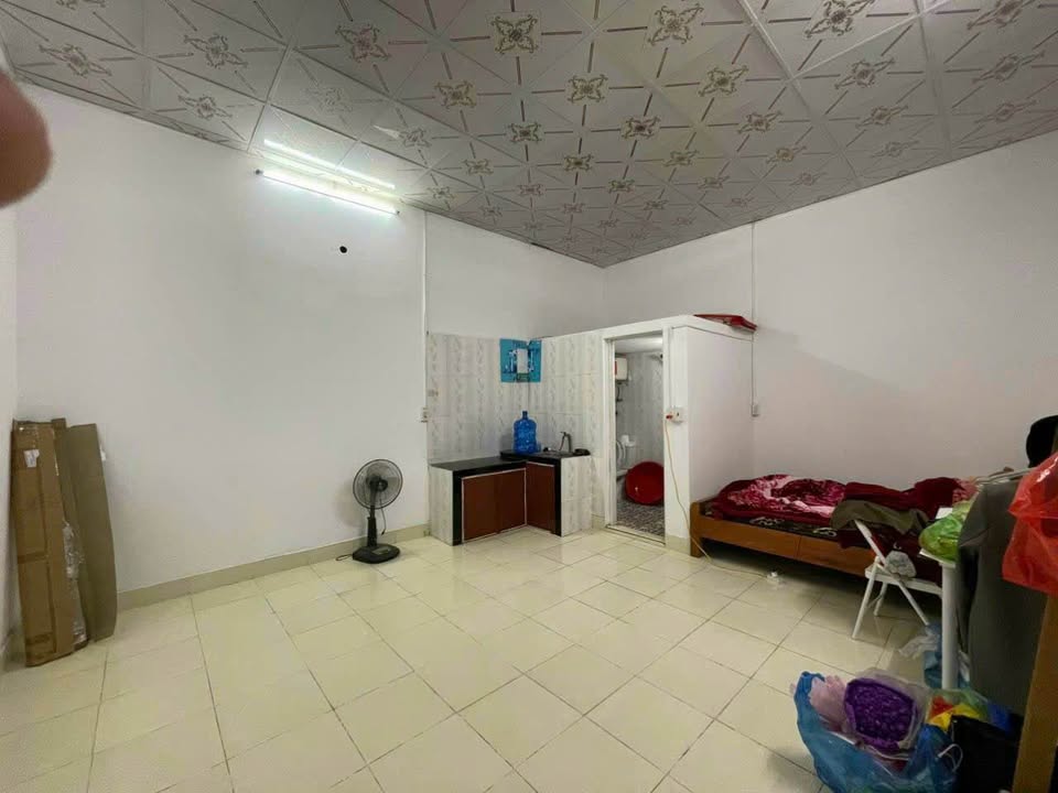 Nhà trọ cho thuê tại ngõ 660, phường Cẩm Thạch, 30m² - Không gian sống lý tưởng cho gia đình!