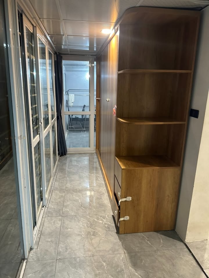 Căn hộ tập thể B5 Nghĩa Tân 70m² giá chỉ 7.5 triệu - Thuận tiện cho gia đình!