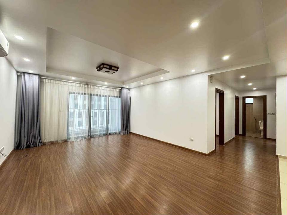 Căn hộ Goldmark City 162m² giá 28 triệu - Tầng cao view thoáng mát