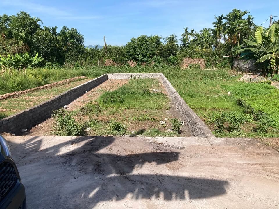 Đất khu đấu giá Vạn Kim, Mỹ Đức, 100m² giá 1 tỷ - Đường rộng 7m, dân cư đông đúc!