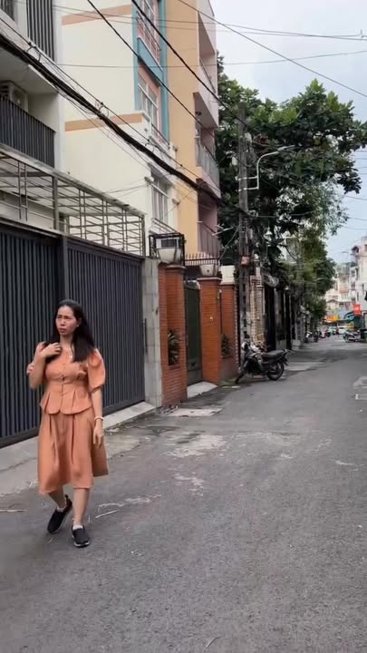 Nhà phố 2 căn đôi đường Thành Thái, Quận 10, 94m² giá chỉ 25.5 tỷ - Cơ hội đầu tư hiếm có!