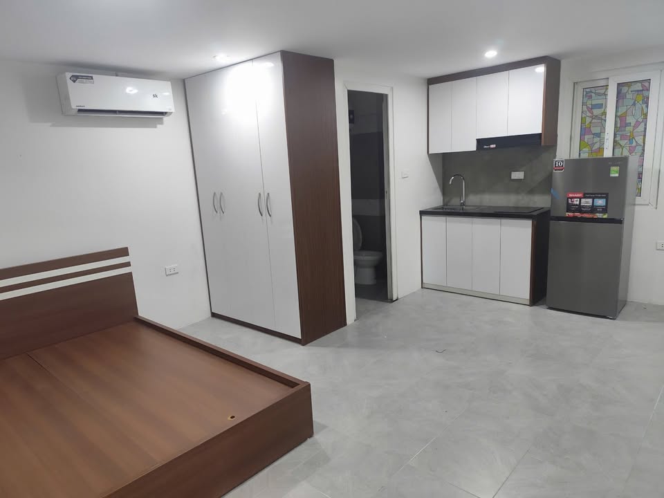 Phòng cho thuê tại Ngõ 51 Hoà Bình, Đống Đa - Full nội thất, giá thỏa thuận!