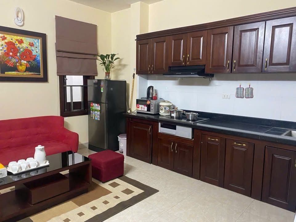 Căn hộ cho thuê Liễu Giai 70m² - Full đồ, cách phố 15m