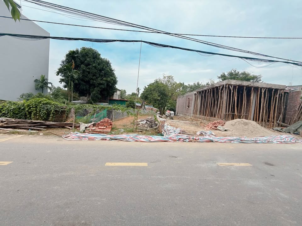 Đất nền Minh Phương 105m² giá 3 tỷ - Đường nhựa, gần chợ