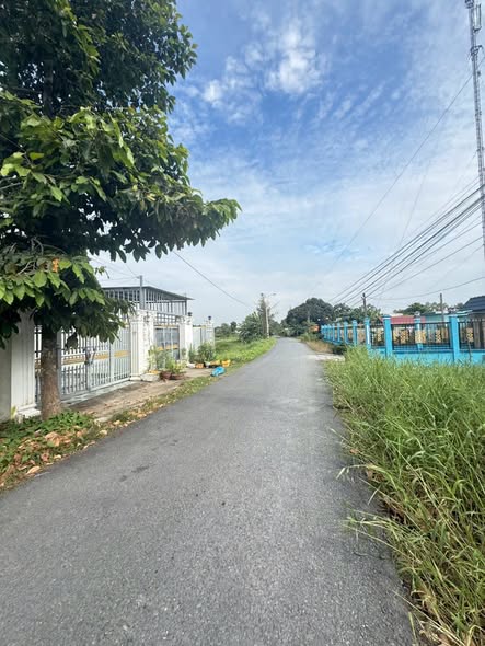 Nhà mặt tiền đường nhựa Long Phú, Cần Giuộc 86m² giá 2.85 tỷ - Sổ hồng riêng, thương lượng chính chủ!