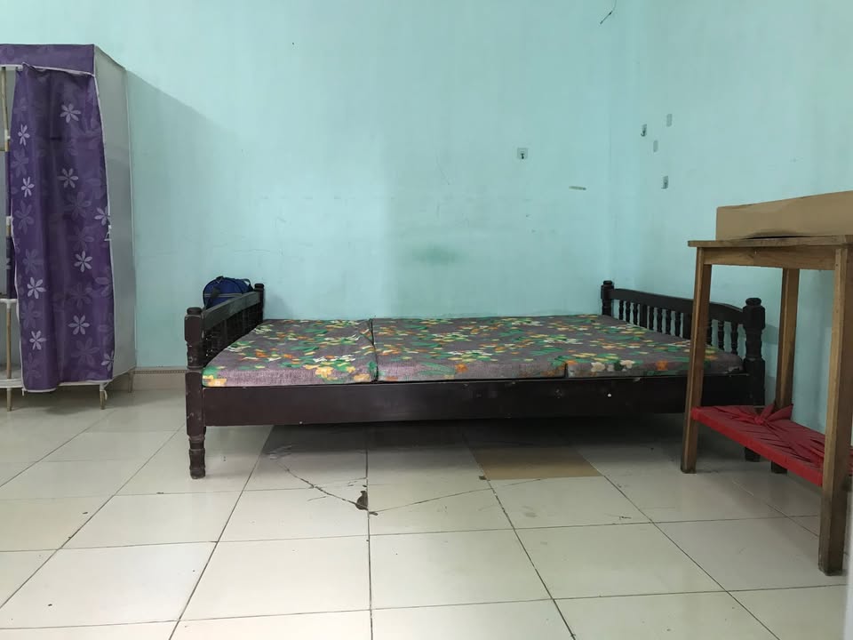 Phòng cho thuê tại 23 ngõ 119 Trung Kính, 20m² chỉ 2.9 triệu/tháng - Yên tĩnh, khép kín!