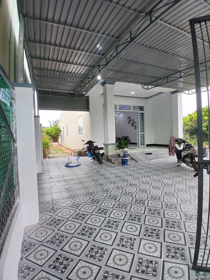 Nhà riêng Hòa Thành 481.6m² giá 1.39 tỷ - Chính chủ bán gấp!