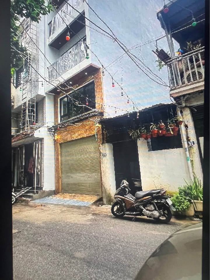 Đất nền Bồ Đề Long Biên 46m² - Giao thông thuận tiện cho xe 7 chỗ!