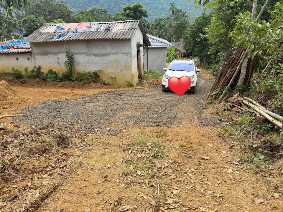 Đất nền 1800m² tại xã Quyết Thắng, Lạc Sơn chỉ 499 triệu - Sổ đỏ trao tay ngay!