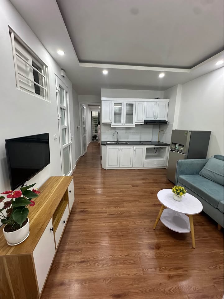 Căn hộ CCMN Hoàng Hoa Thám - Ngọc Hà 52m² giá 2.3xx triệu - Vị trí đẹp, tiện nghi đầy đủ!