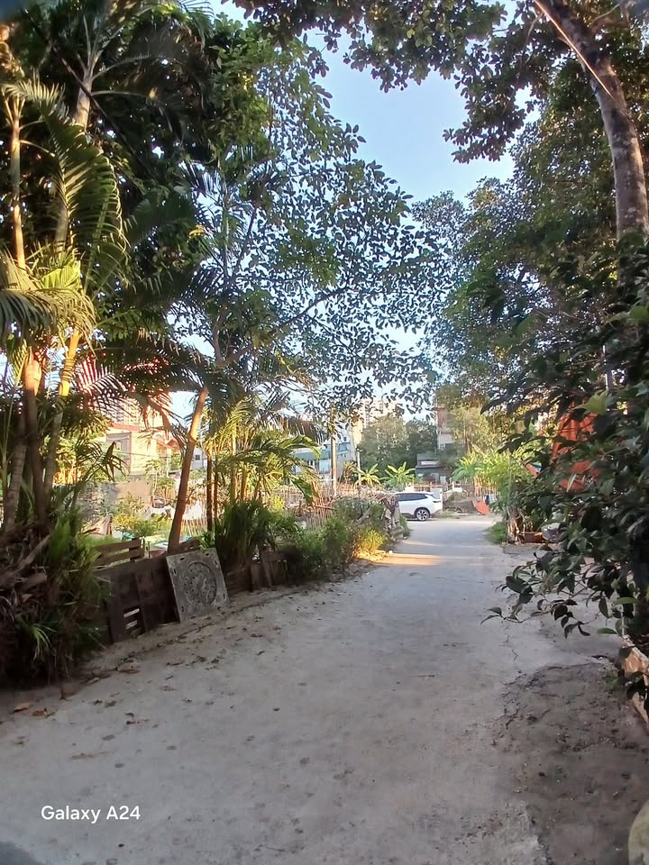 Đất Vạn Phúc 39m² giá 7 tỷ - Ô tô lùi cửa, ngõ thông thoáng!