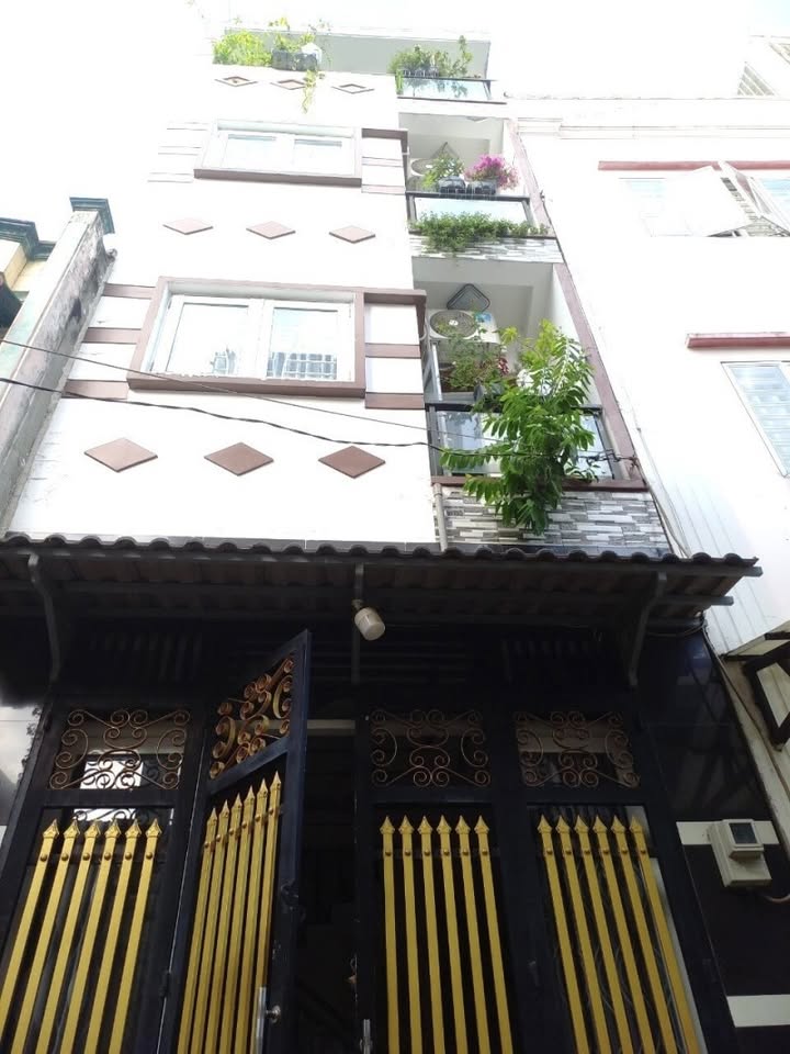 Nhà 2 mặt hẻm Bùi Tư Toàn 40m² giá 5.7 tỷ - Full nội thất, sẵn sàng ở ngay!