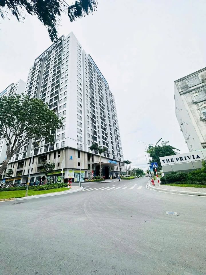 Đất phân lô Lý Chiêu Hoàng 43m² giá 5.7 tỷ - Sổ hồng công chứng ngay!