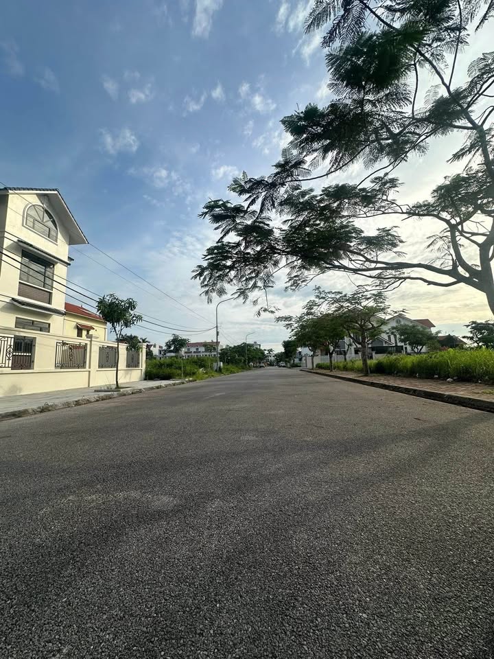 Lô đất biệt thự 180m² đường Anh Dũng 7, Dương Kinh - Giá chỉ 3.2 tỷ!