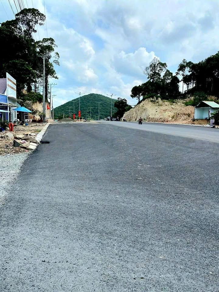 Đất mặt tiền Bãi Trước, Hà Tiên 405m² - Tiềm năng đầu tư vượt trội!