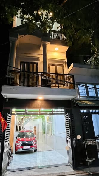 Nhà 3 tầng đường Trần Thị Năm, Quận 12, 75m² giá 6.75 tỷ - Khu an ninh, tiện ích đầy đủ!