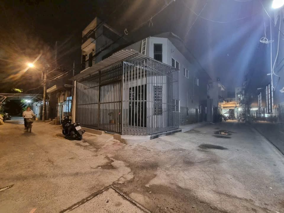 Nhà góc 2 mặt hẻm Nguyễn Văn Quá 96m² giá 5.78 tỷ - Đầu tư sinh lời ngay!