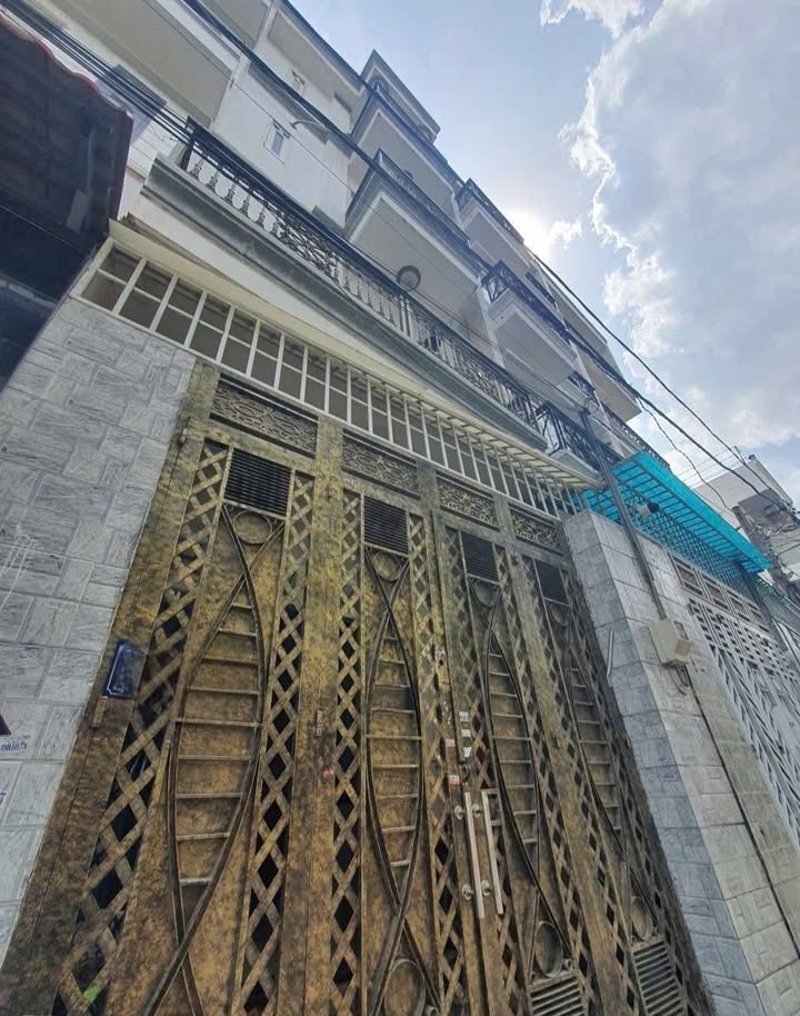 Nhà phố Hiệp Bình Chánh 52m² giá 7.2 tỷ - Khu phân lô đồng bộ, nội thất cao cấp!