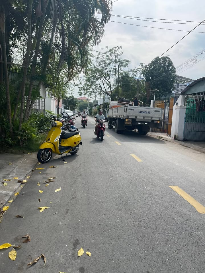 Nhà phố 2 tầng mặt tiền đường Danl, Trà Vinh 58m² giá 1 tỷ - Sang trọng, hiện đại!