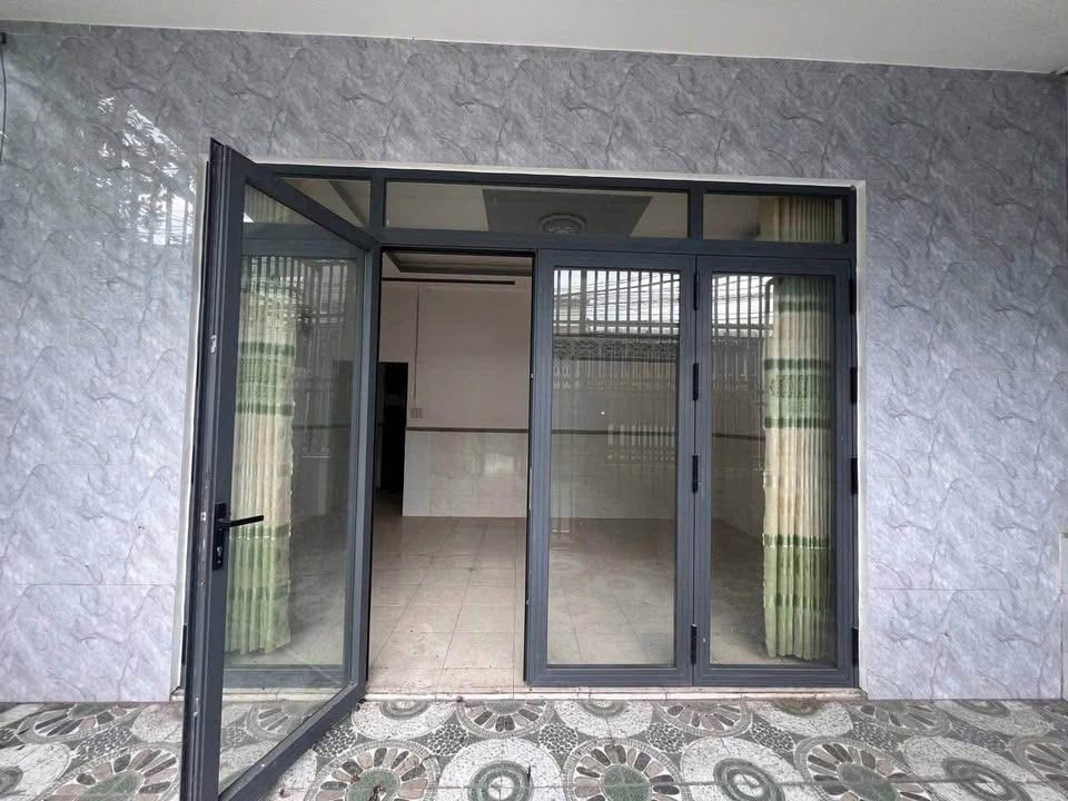 Nhà riêng Thị trấn Đức Hòa 85.5m² giá 2.1 tỷ - Vị trí đắc địa gần trường học