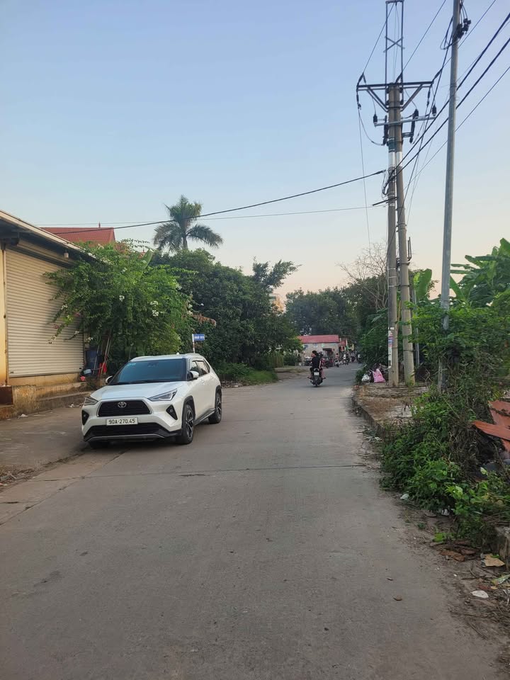 Lô đất Phù Đổng, Gia Lâm 92m² giá 6 tỷ - Đầu tư sinh lời ngay!