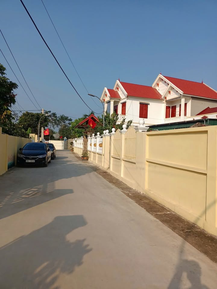 Đất nền Quảng Lưu 114m² giá 800 triệu - Mặt tiền 5m, khu dân cư đông đúc!