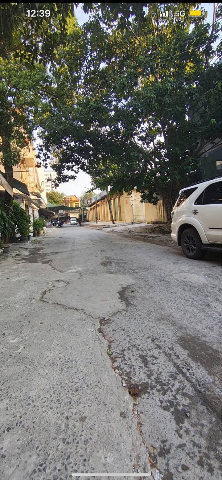 Nhà 2 tầng mặt tiền 7.2m tại phường Trường Thi - Giá chỉ 5.4 tỷ!