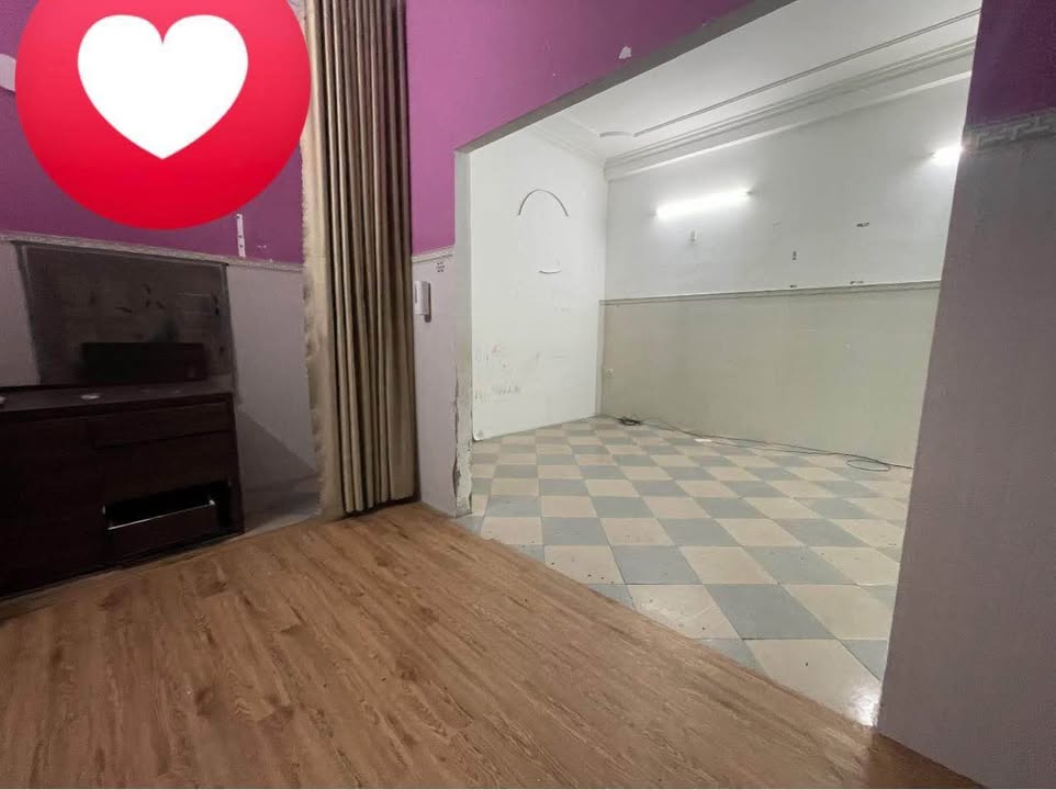 Nhà cho thuê 3 tầng mặt tiền khu Mỹ An, Đà Nẵng - Giá chỉ 13 triệu/tháng!