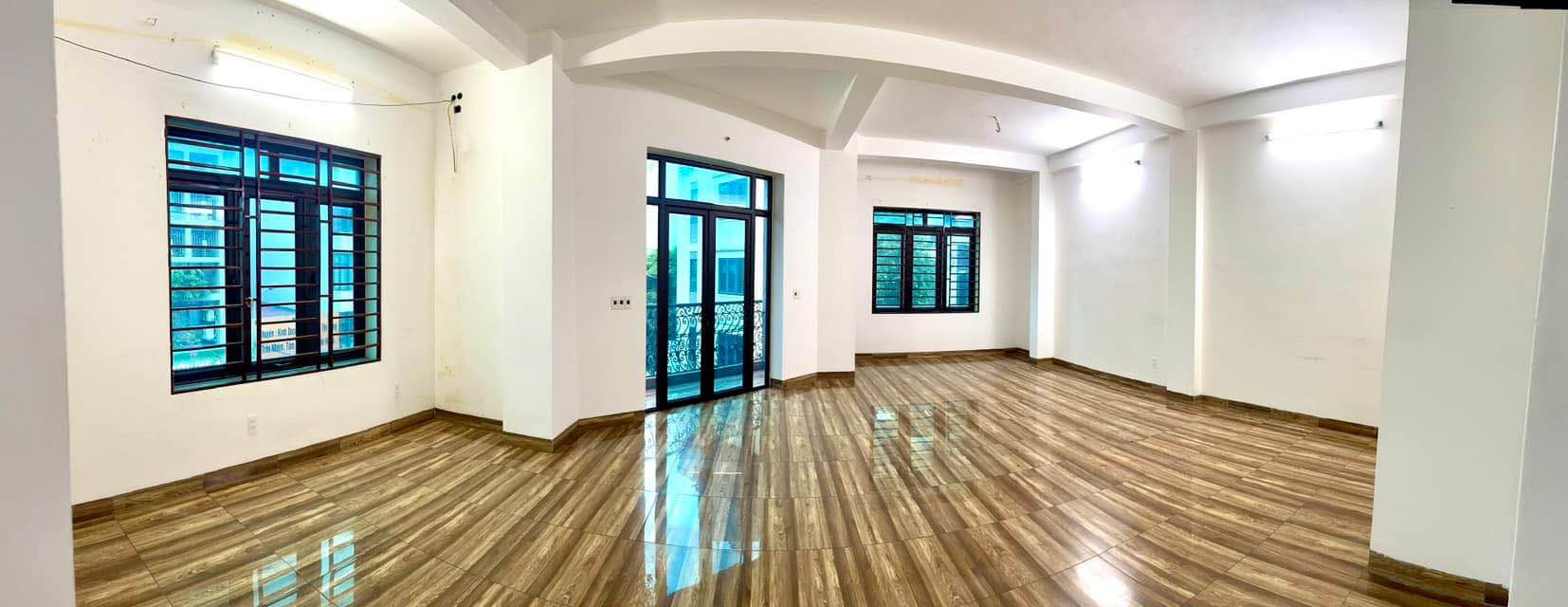 Cho thuê sàn văn phòng Hà Trì, Hà Đông 90m² giá 10 triệu - Căn góc 3 mặt tiền thoáng mát!
