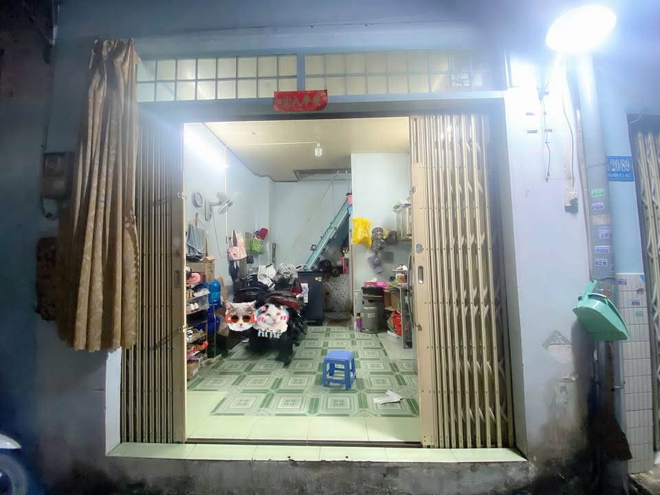 Nhà nguyên căn cho thuê đường Tạ Quang Bửu, quận 8, 17m² chỉ 4 triệu/tháng - Thích hợp cho gia đình nhỏ!