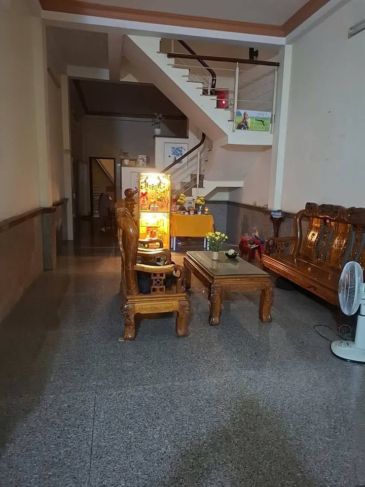 Nhà bán phường Trung Mỹ Tây, quận 12, 100m² giá 7.8 tỷ - Sổ hồng chính chủ!