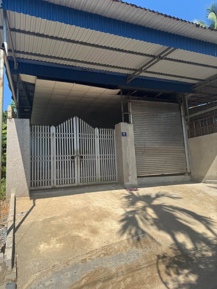 Đất nền Thịnh Đán 192m² giá 4 tỷ - Sổ đỏ chính chủ, gần trường học và chợ!