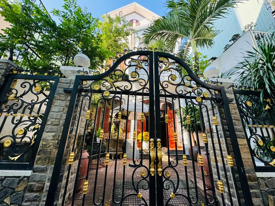 Nhà biệt thự Thái 3 tầng tại Trần Hưng Đạo, 84m² giá 4.8 tỷ - Sẵn sàng vào ở ngay!