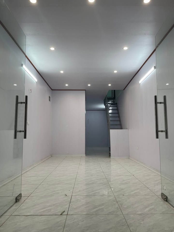 Nhà mặt đường Hữu Từ, Thanh Trì - Kinh doanh đắc địa, giá thỏa thuận!