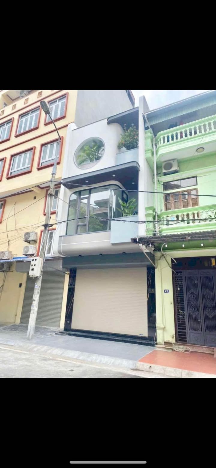 Nhà 3,5 tầng mặt đường Phạm Ngũ Lão 72m² giá 5.65 tỷ - Kinh doanh sầm uất!