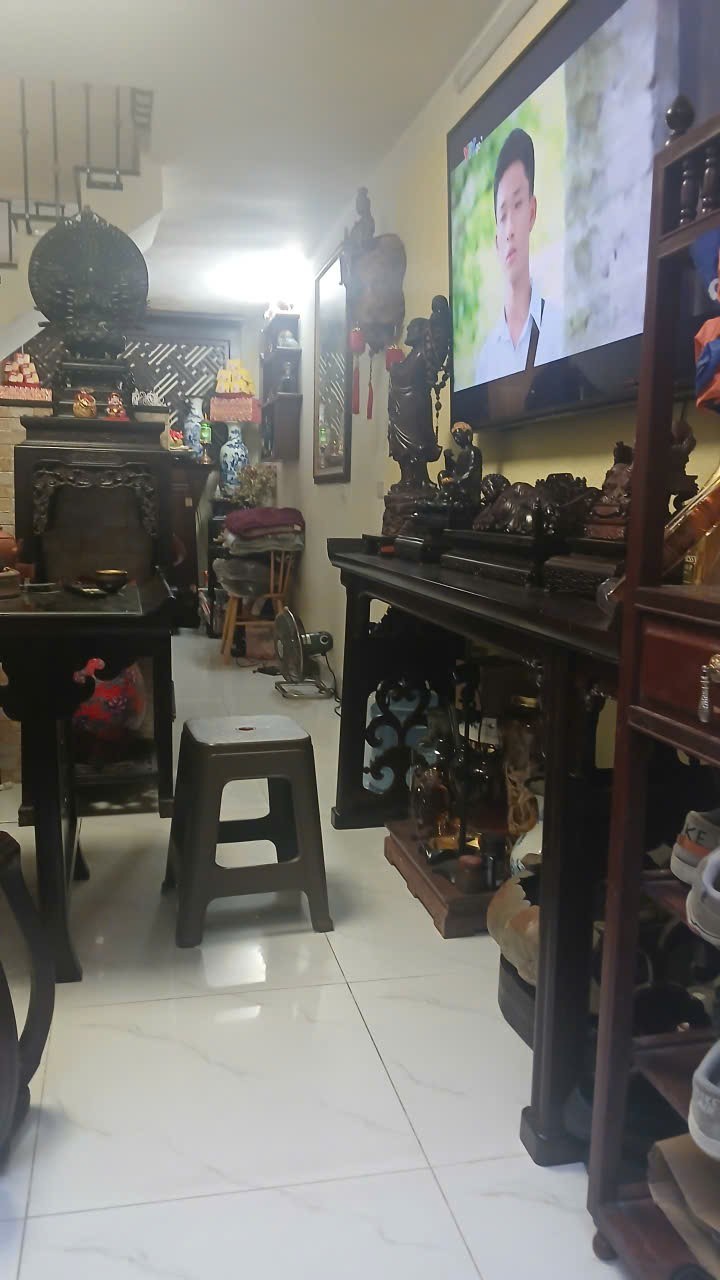 Nhà riêng Định Công Thượng 29m² giá 2.2 tỷ - Gần trường và chợ