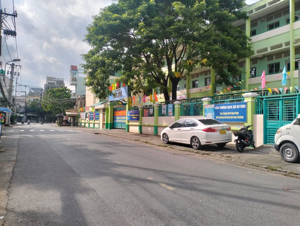 Bán FrontHouse đường Phan Huy Thực, quận 7, 151m² - Vị trí đắc địa cho đầu tư!