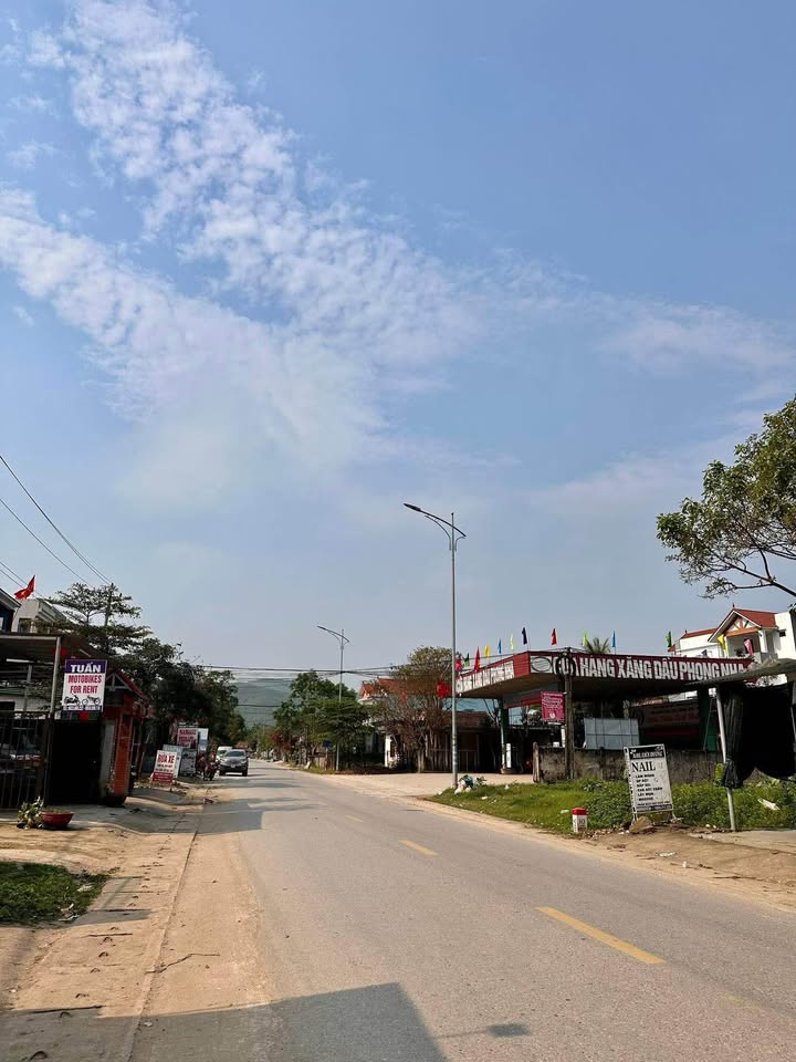 Đất thổ cư mặt tiền QL15A, Bố Trạch, 180m² giá 2 tỷ - Cơ hội đầu tư hấp dẫn!