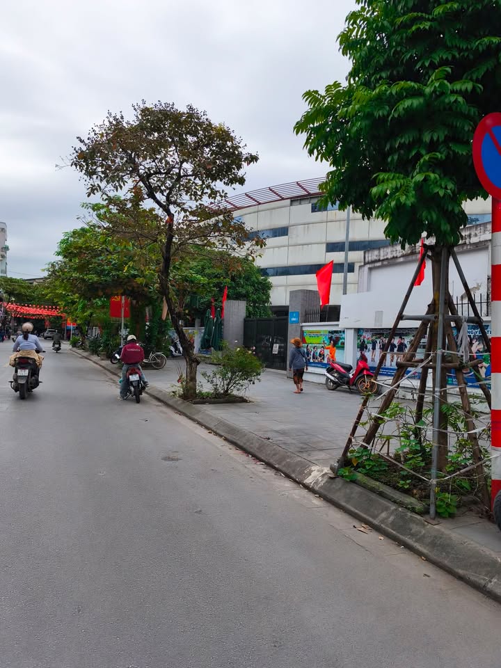 Căn hộ 3 phòng ngủ Kim Giang Thanh Xuân giá 9 triệu - Đầy đủ nội thất, sẵn sàng vào ở!