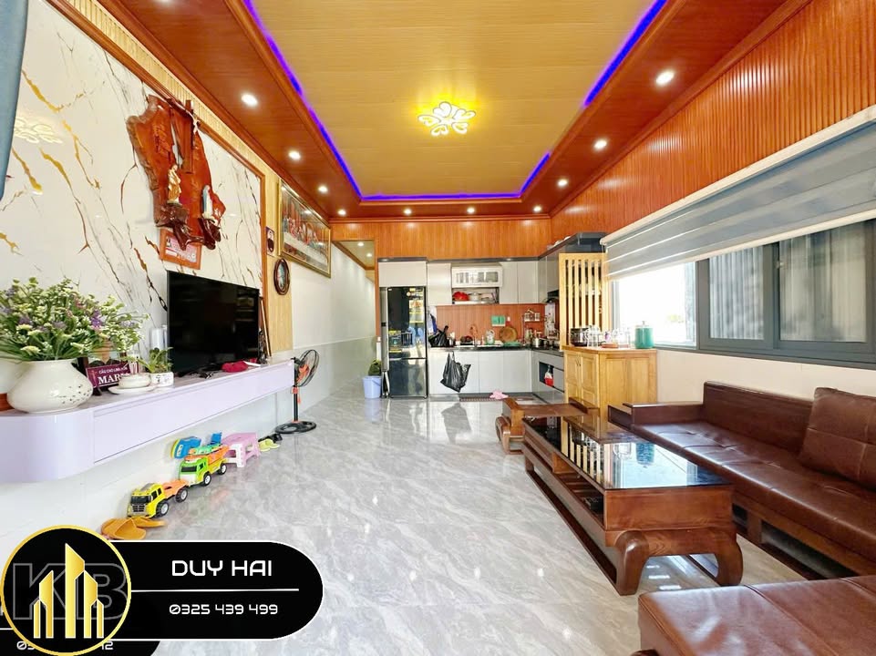 Nhà 2 mặt tiền tại Đà Lạt 60m² giá chỉ 1.85 tỷ - Đường xe tải vào tận nhà!