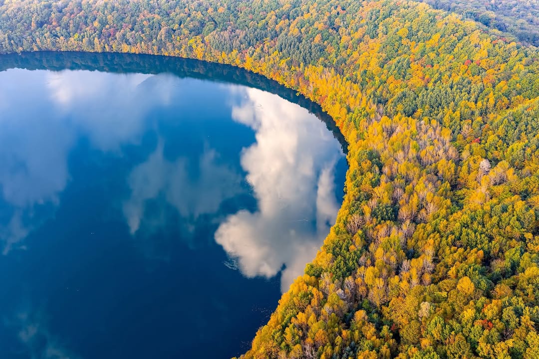 Cho thuê tòa nhà 5,5 tầng tại biển Mỹ Khê Đà Nẵng 600m² - Kinh doanh ngay với nội thất riêng!