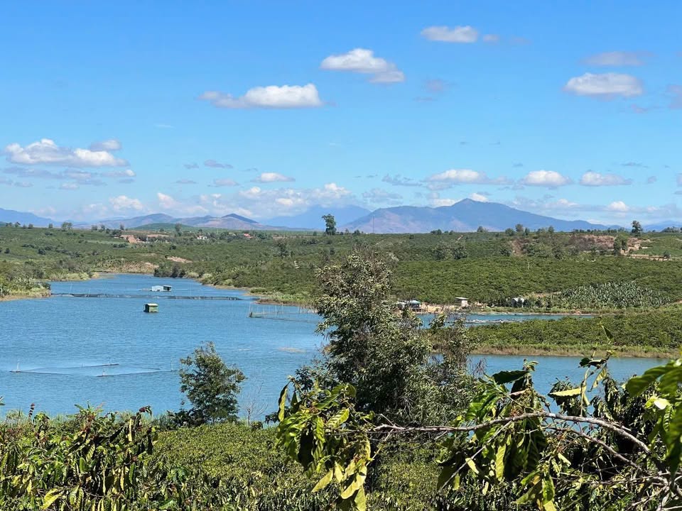 Đất giáp hồ Đăk Mar, Đăk Hà, Kon Tum 3990m² - Cơ hội đầu tư du lịch lý tưởng!