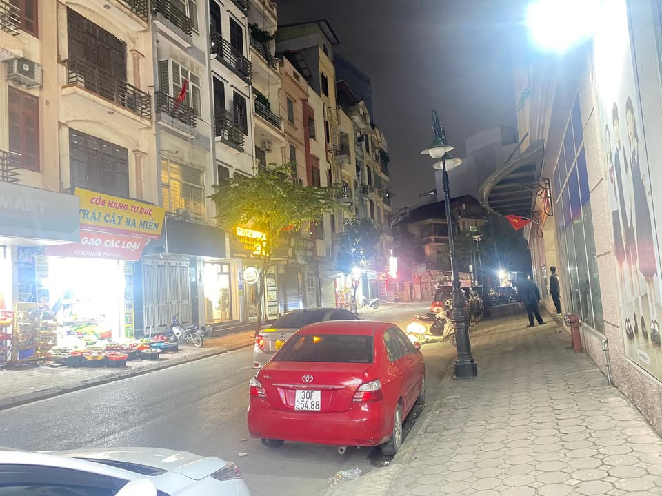 Nhà phố Trung Kính, Cầu Giấy 45m², 6 tầng - Kinh doanh đắc địa, giá thỏa thuận!