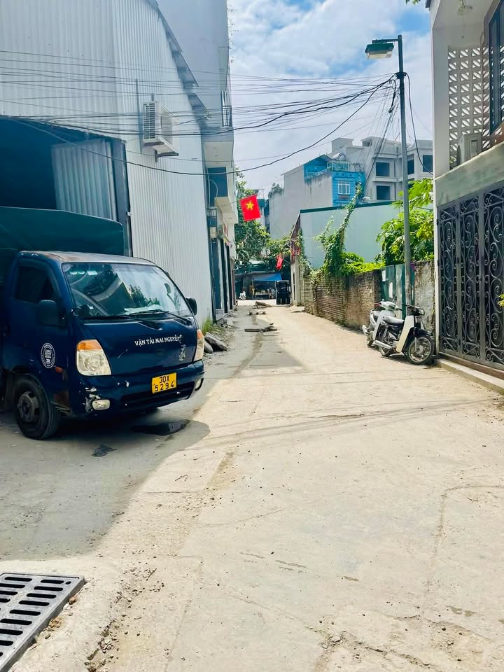 Đất nền đường Quang Tiến, Đại Mỗ, 51m² giá 8.415 tỷ - Sổ đỏ chính chủ, ô tô vào tận nơi!